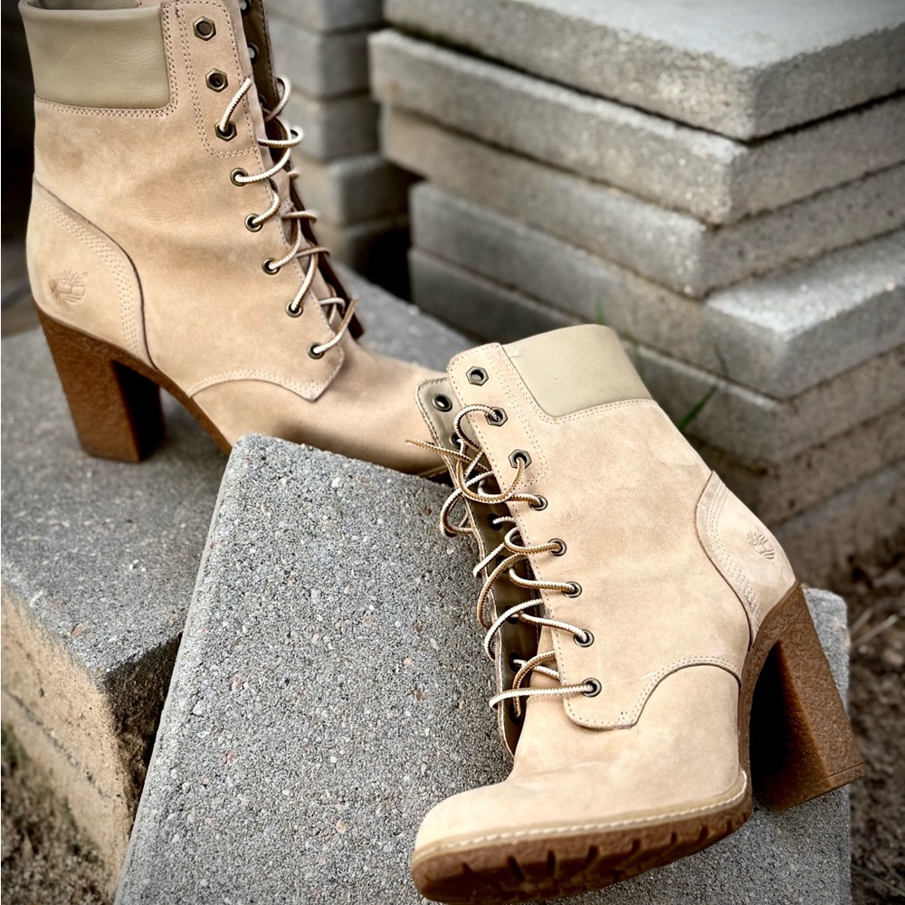 Timberland Tan Heeled Boots Lace-Up Ankle